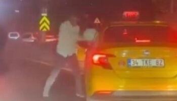 istanbul trafiginde yol verme kavgalari kamerada CJq1SKnJ