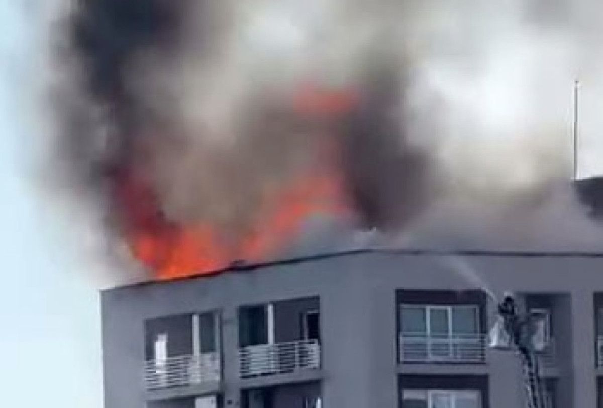 istanbulda 13 katli apartmanda yangin cikti uzun ugraslar sonucu sonduruldu 1 dGB6TVeC
