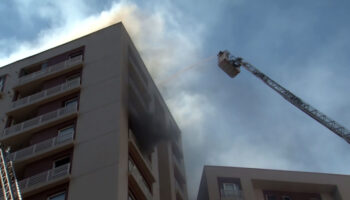 istanbulda 13 katli apartmanda yangin cikti uzun ugraslar sonucu sonduruldu mAIsNOv2