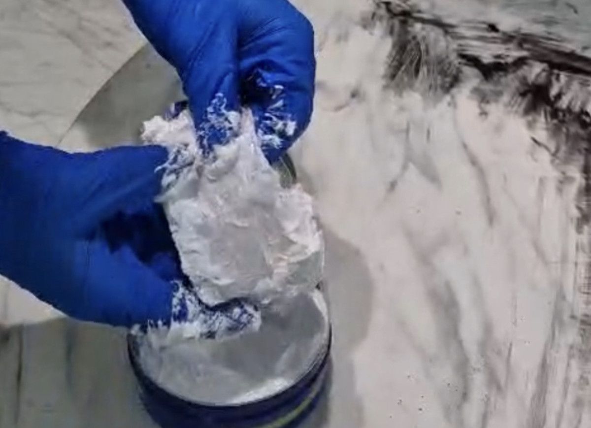 istanbulda 5 milyon liralik dovizi calinan kadinin krem kutusunda amfetamin bulundu 1 B5wyjb6B