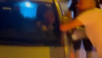 istanbulda alkollu surucu trafigi birbirine katti uyarilari dikkate almayip kacti 6P6YnGTu