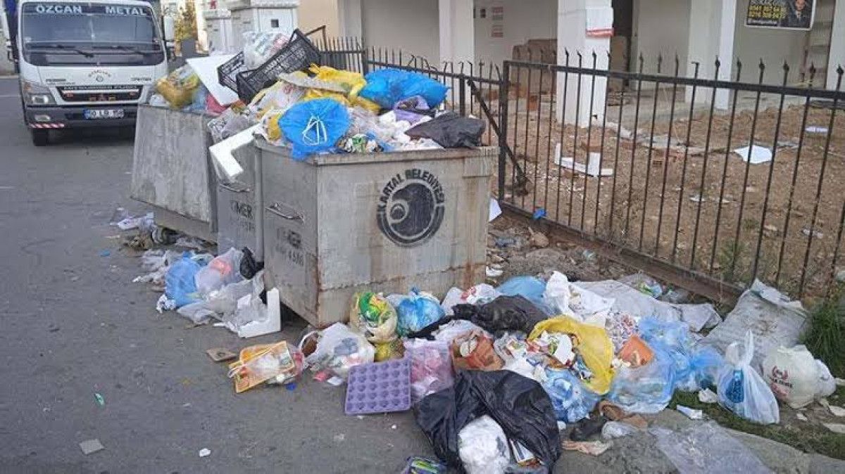 istanbulda chpli belediyelerde cop sorunu bitmiyor 3