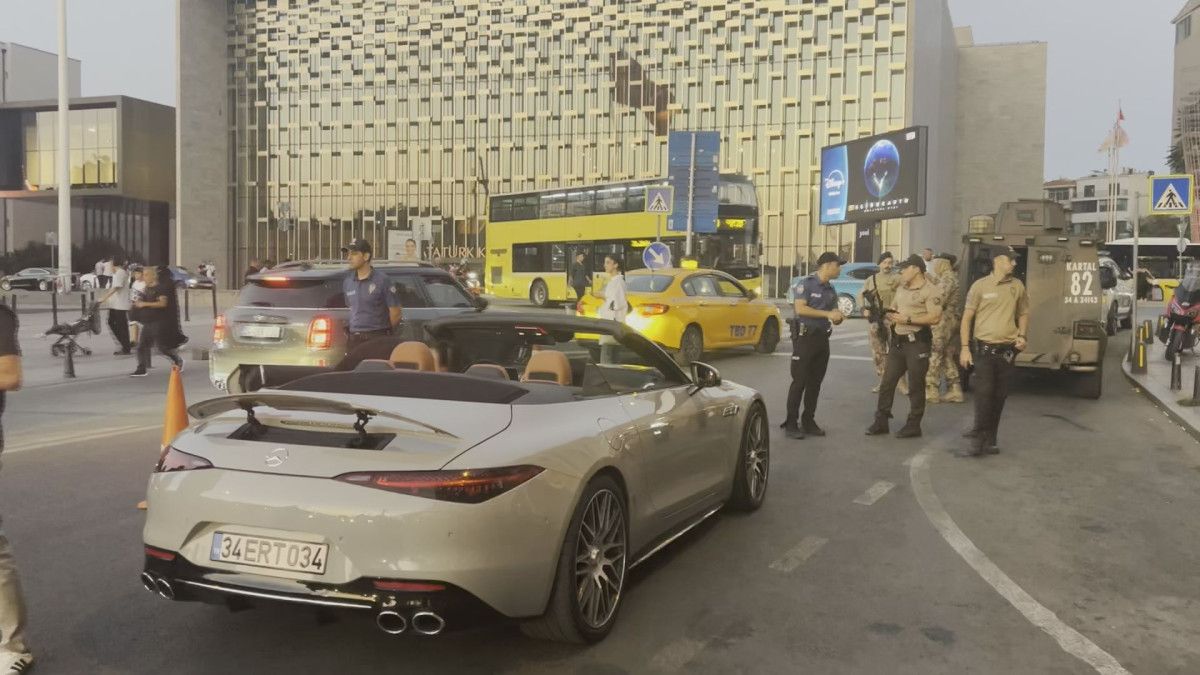 İstanbul'da drone destekli 'Huzur İstanbul' denetimi 1 istanbulda drone destekli huzur istanbul denetimi 0 8VMqIH34