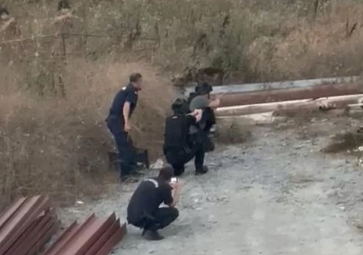 istanbulda eski calistigi fabrikada arkadasini silahla vurup oldurdu kumeste yakalandi 0 F2A1r8NK