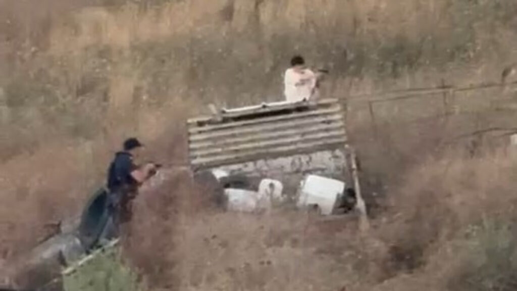 istanbulda eski calistigi fabrikada arkadasini silahla vurup oldurdu kumeste yakalandi UkJzLQLR