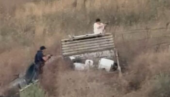 istanbulda eski calistigi fabrikada arkadasini silahla vurup oldurdu kumeste yakalandi UkJzLQLR