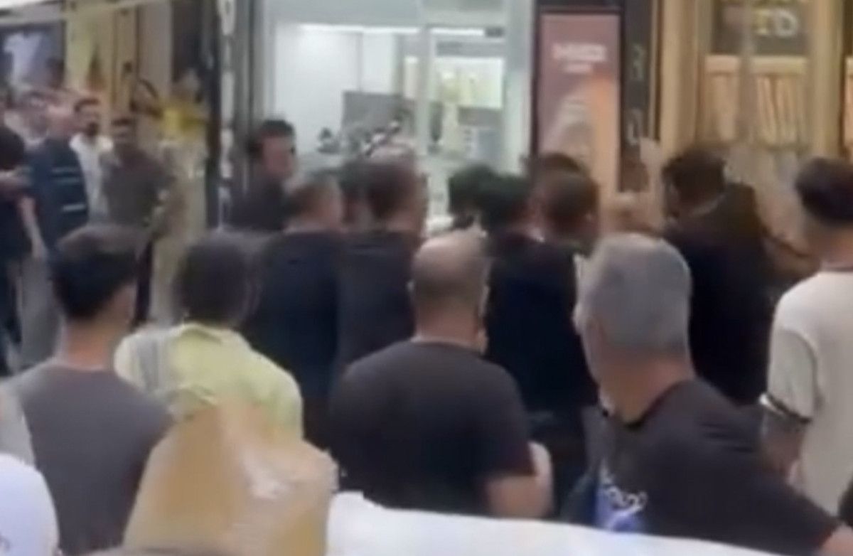 istanbulda esnaf arasinda tekme ve yumruklu meydan kavgasi cekpasla saldirdi 3 wcar8ljG