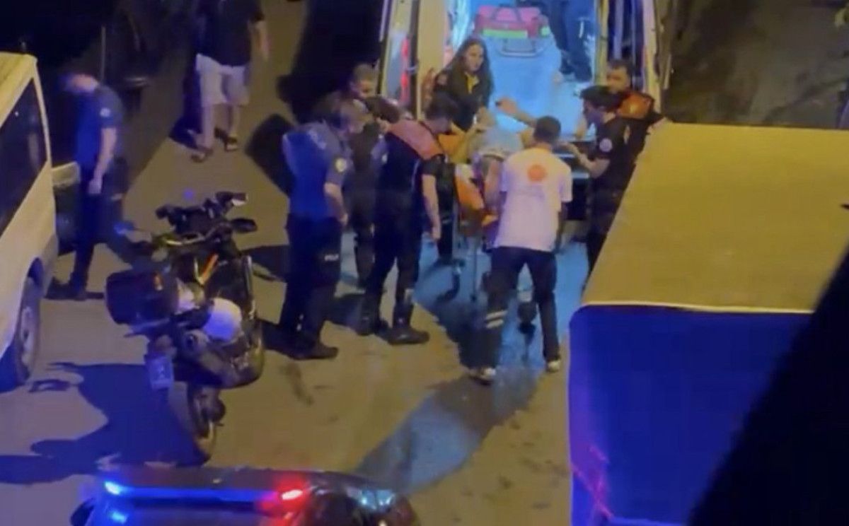 istanbulda evdeki tartisma silahli kavgaya donustu 2 yarali 2 tIshw6lW