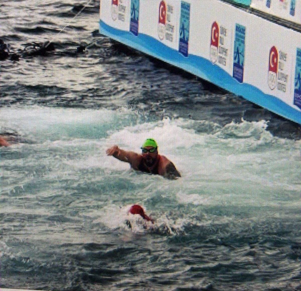İstanbul'da kaybolan Rus yüzücünün yarış başlamadan önceki görüntüleri 1 istanbulda kaybolan rus yuzucunun yaris baslamadan onceki goruntuleri 0 smgwgCXq