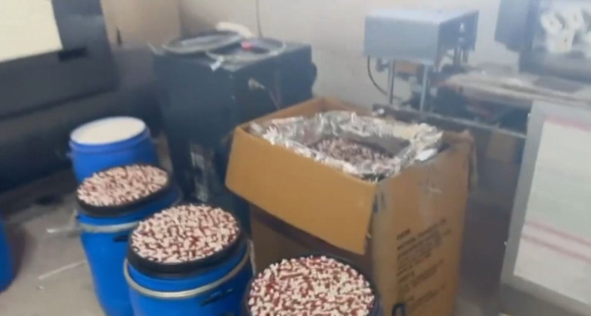 istanbulda uyusturucu operasyonu 2 kisi tutuklandi 3 lIQfkvyb