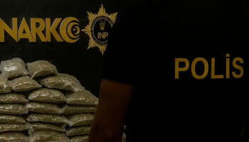 istanbulda uyusturucu operasyonu 2 supheli yakalandi U48Dx8C8