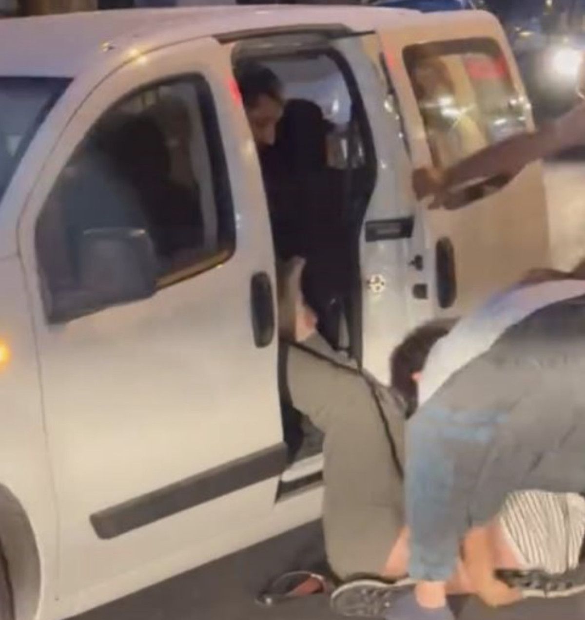 istanbulda villa bahcesinde gomulu bulunan afganin kacirilma anlari 3 jbnN1dn8