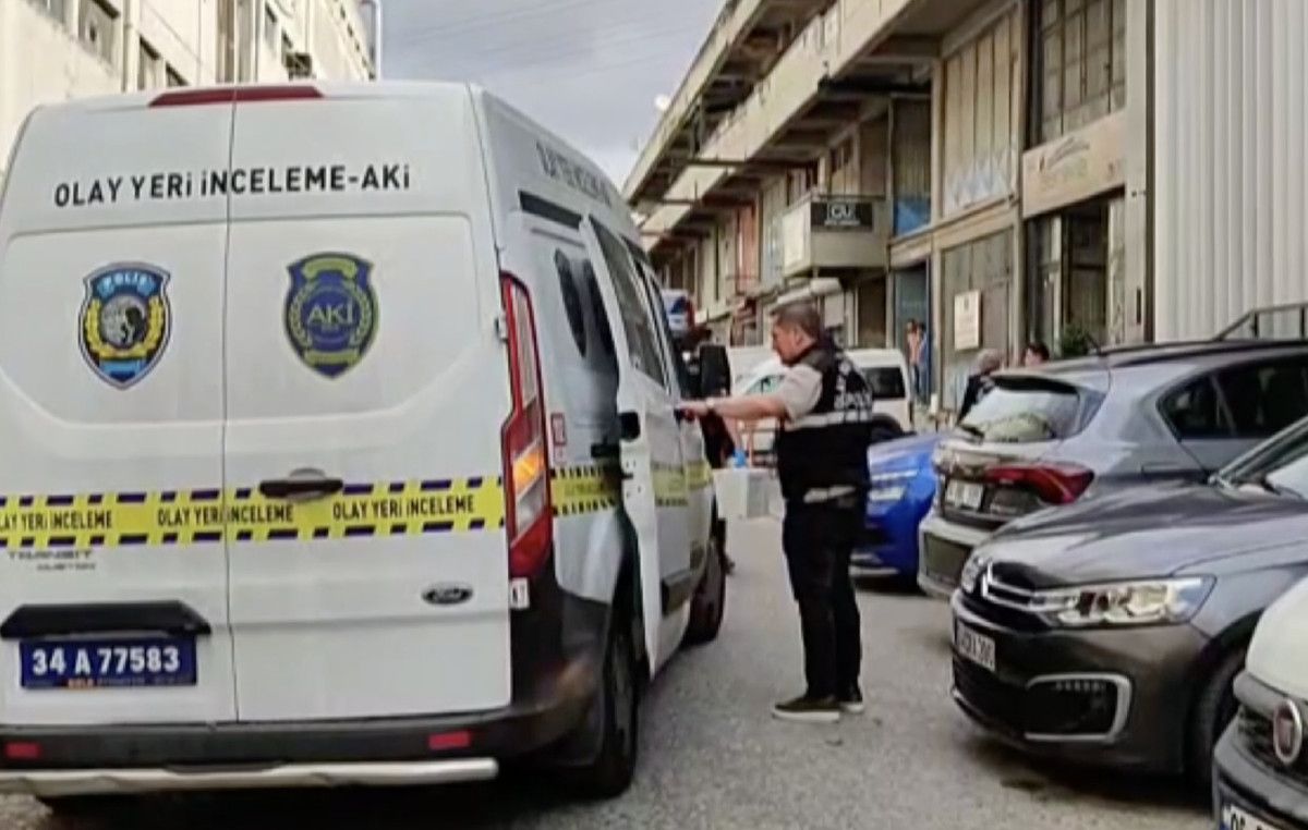 istanbulun 2 ilcesinde silahli saldiriya karisan 4 sahis tutuklandi 0 7DrHipdK