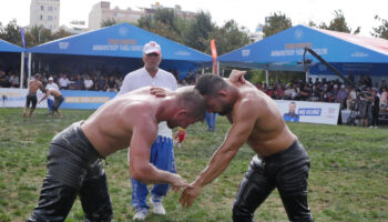 istanbulun kirkpinarinda binlerce gures sever bulustu JFZXzJGW