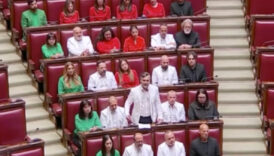 italya parlamentosundan israile tepki filistin bayraginin renklerini tasiyan kiyafetler giydiler W5Jnfx5j