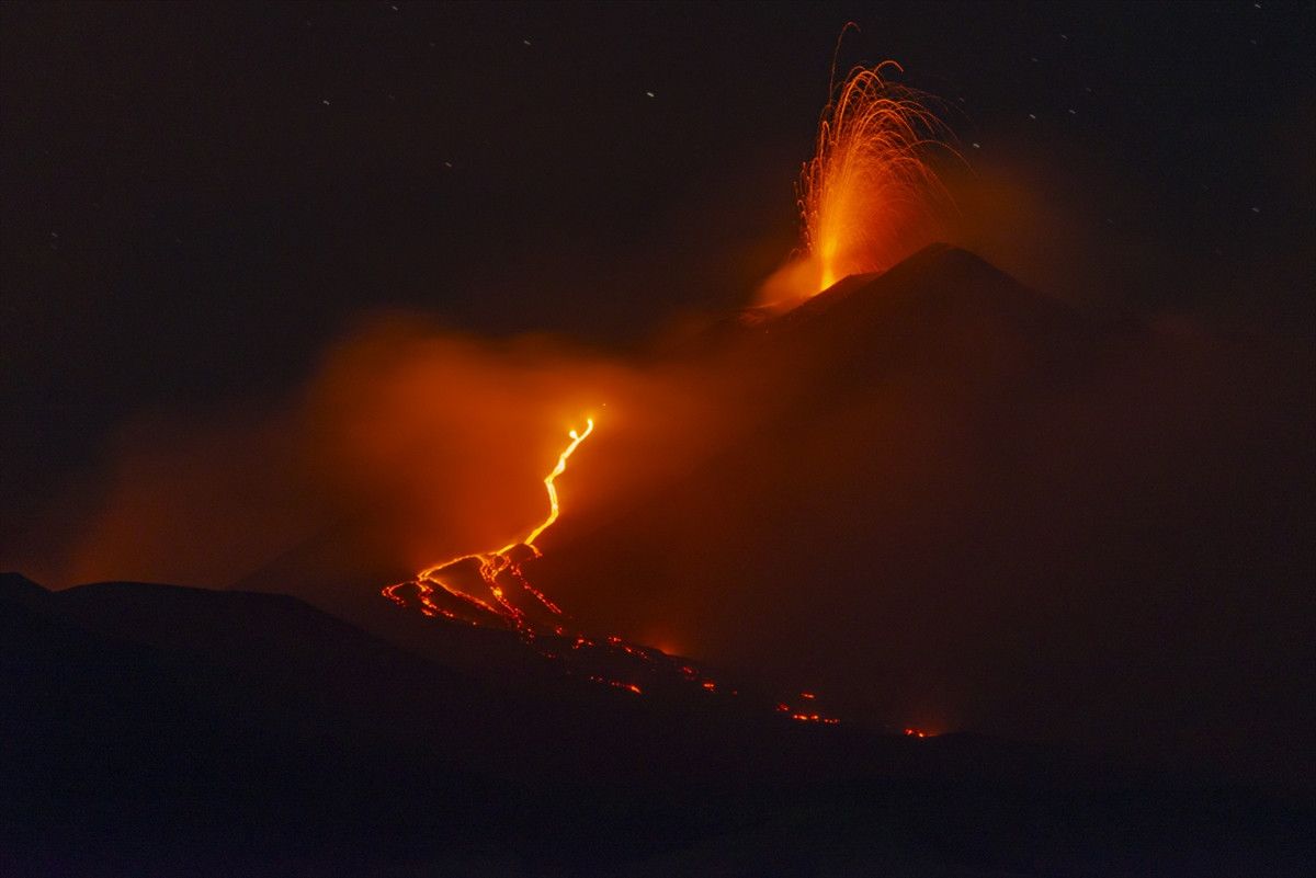 italyada etna yanardaginda patlamalar devam ediyor 2 dK3TzyPm