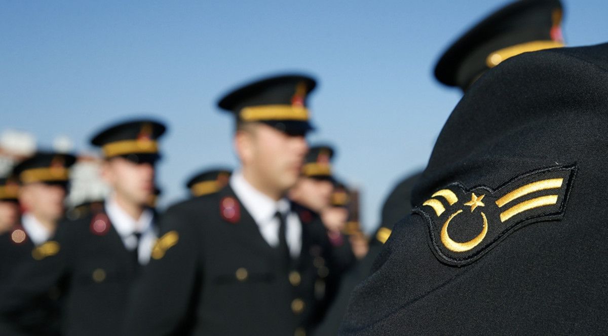 jandarma uzman erbas alimi basladi basvurular 3 eylule kadar devam edecek 1 gV6imCdX