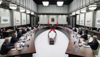 kabine toplaniyor ana gundem maddesi gazze olacak PPXyV8be