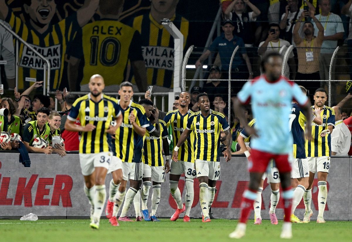 kadikoyde 12 yil sonra devler ligi muzigi calacak 0