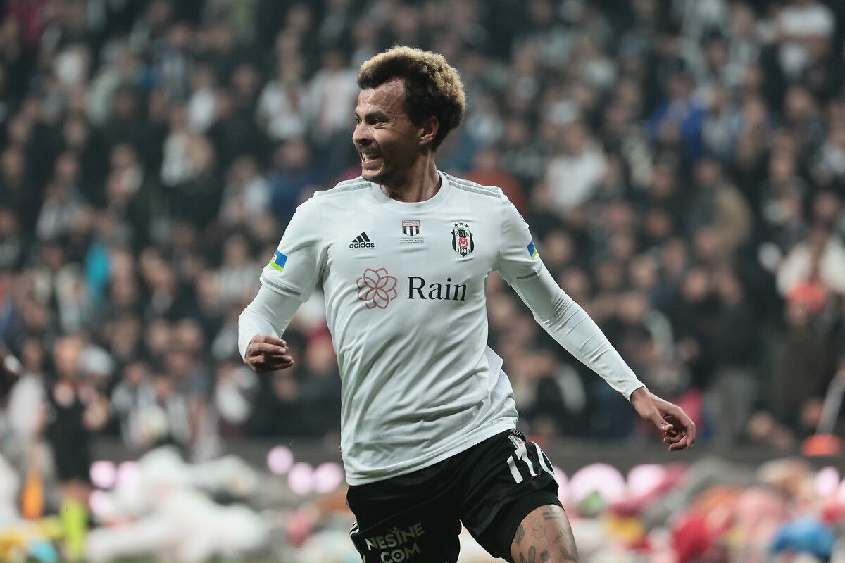 kadro disi kaldi dele alli como ile yol ayriminda 2 h3FYcKPL