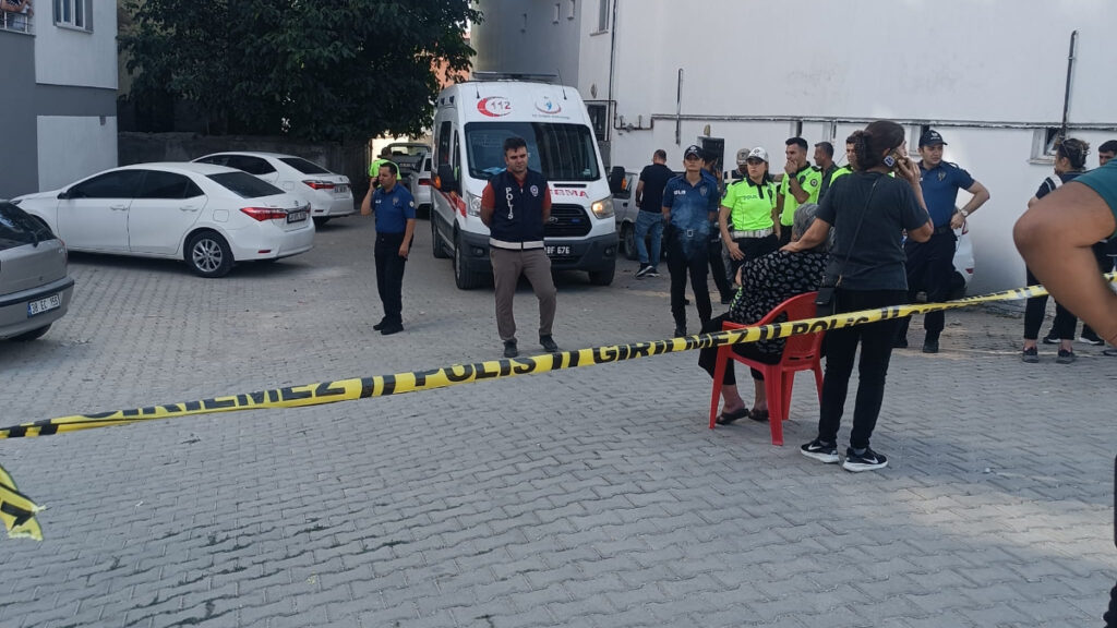 kahramanmarasta 15 yasindaki cocuk tufekle oynarken arkadasini vurdu LlLy5xna