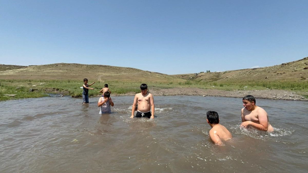 karsta termometreler 34 dereceyi gordu 0 LlM8aqSJ