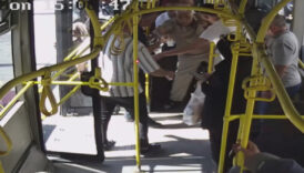 kayseride otobus soforu fenalasan yolcuyu hastaneye yetistirdi o anlar otobus kamerasinda wX1kJOOa