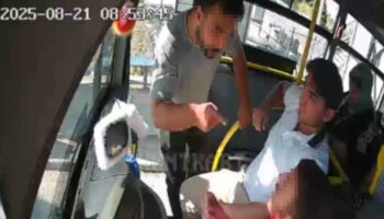 kocaelide bir sahis neden baktin diyerek halk otobusu soforunun uzerine yurudu wNWYx2CF