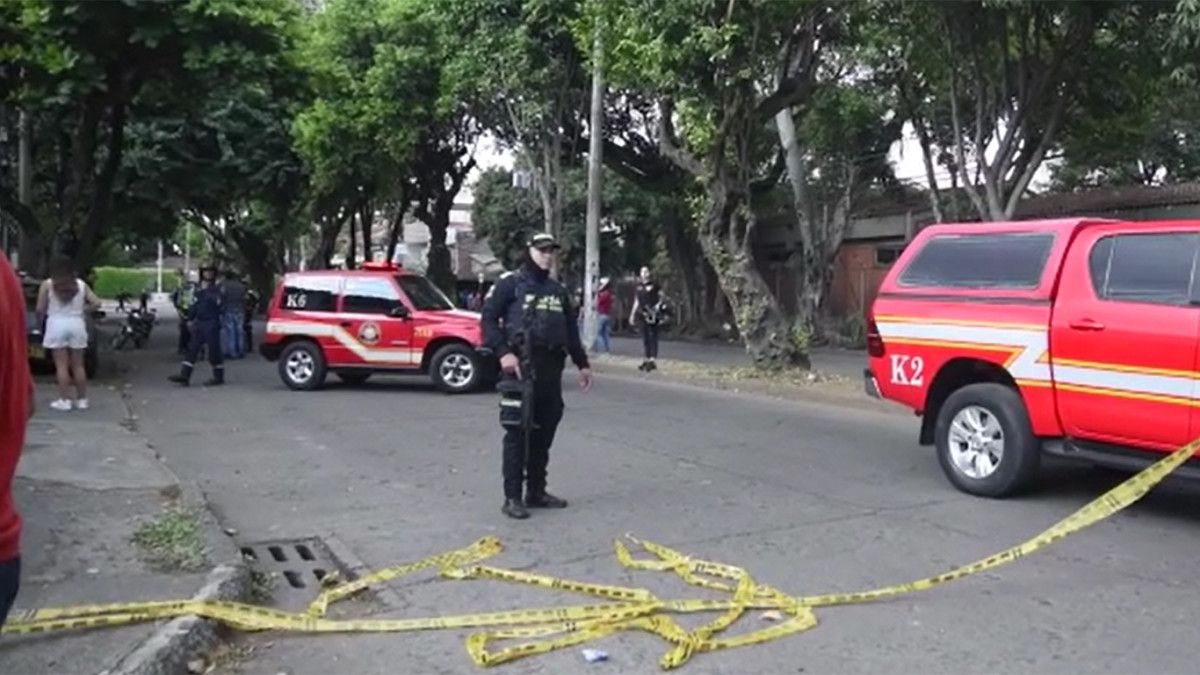 kolombiyada askeri hava ussu yakinlarinda bombali saldiri cok sayida olu var 2 LXZFWYvH