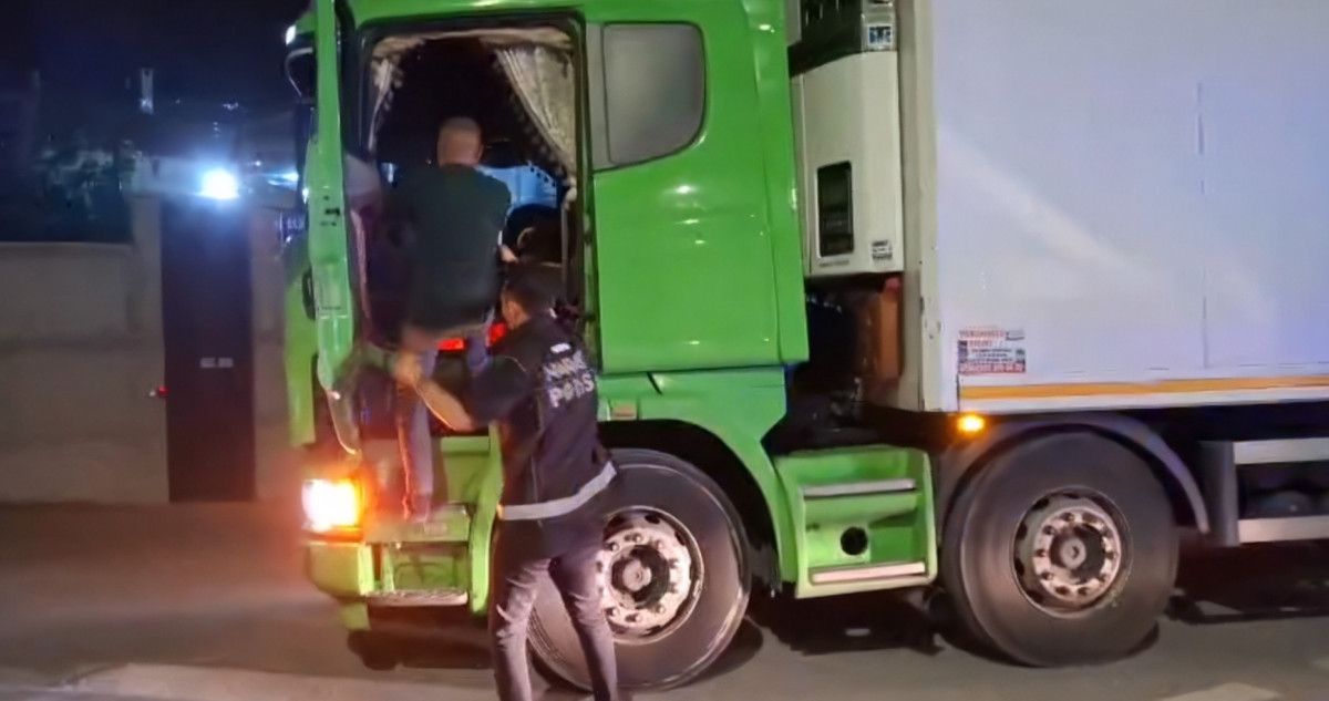 konyada uyusturucu operasyonu 4 supheli yakalandi 1 MngtKuNt