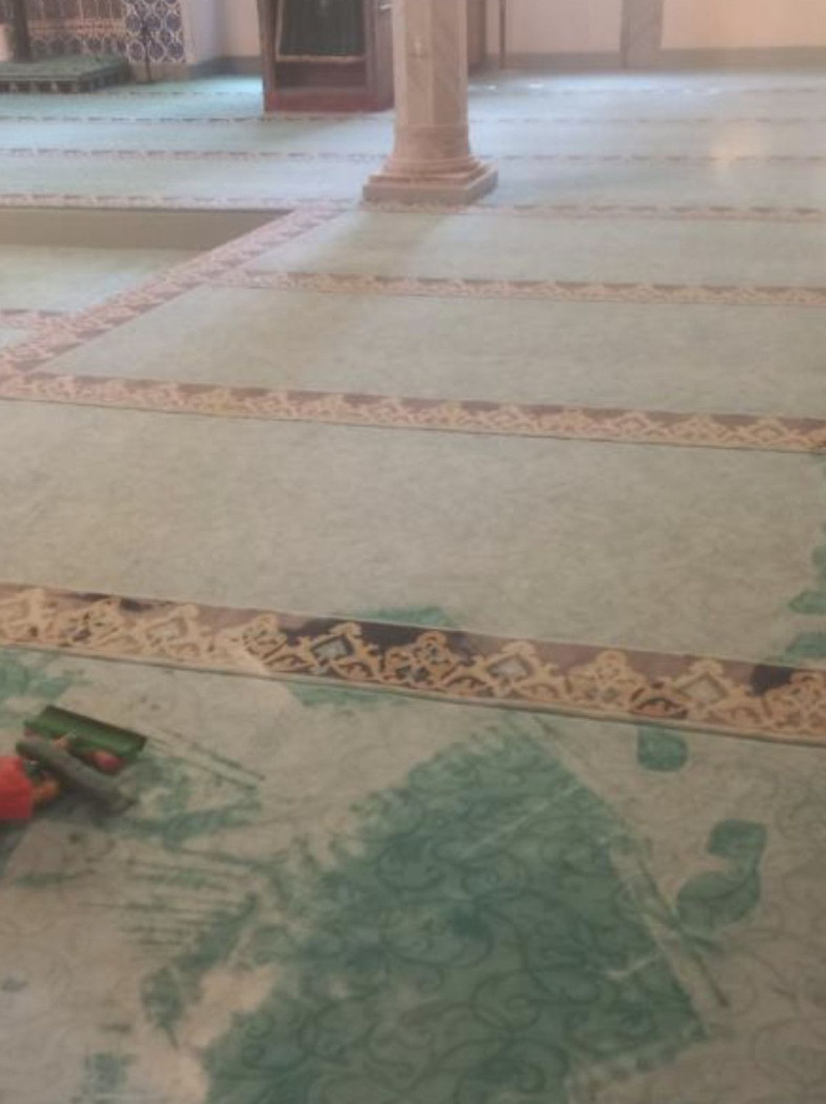 kutahyada bir grup genc camiye zarar verdi 1 W8KdWCXc