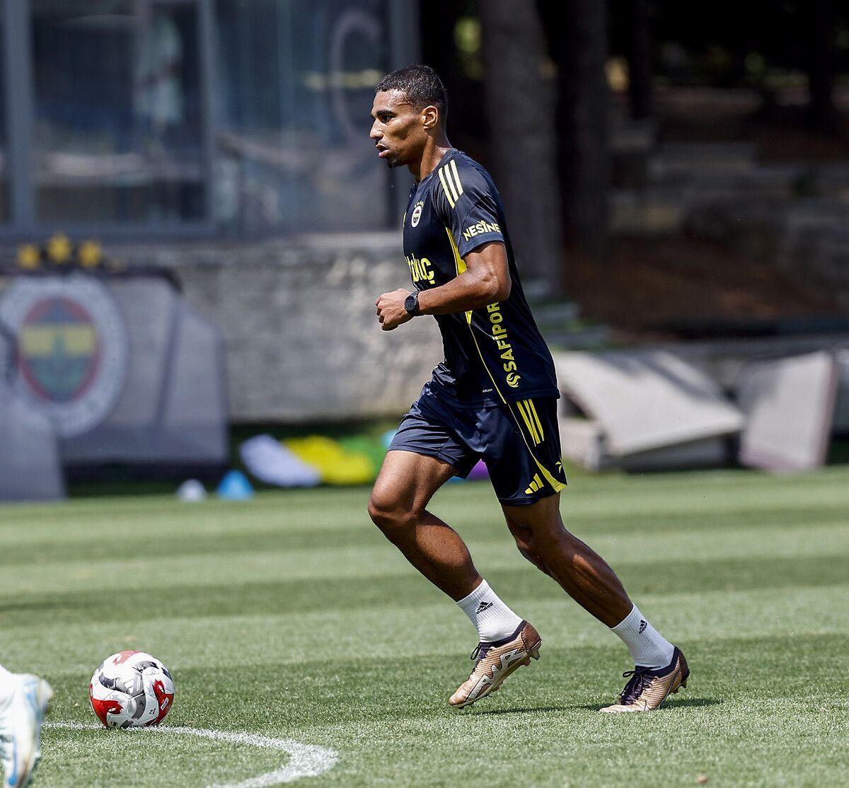 lille alexander djikuya talip oldu 0 cIEMm2Hs