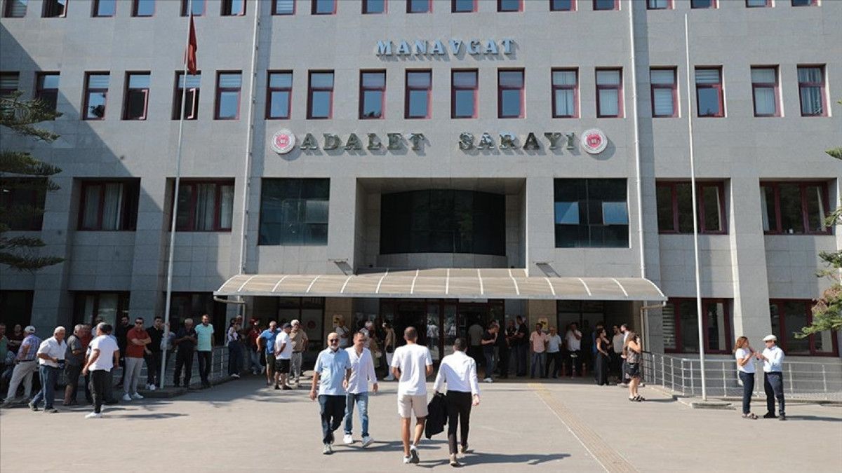 manavgat belediyesine yonelik yolsuzluk operasyonunda 2 kisi tahliye edildi 0 Za8Etawm