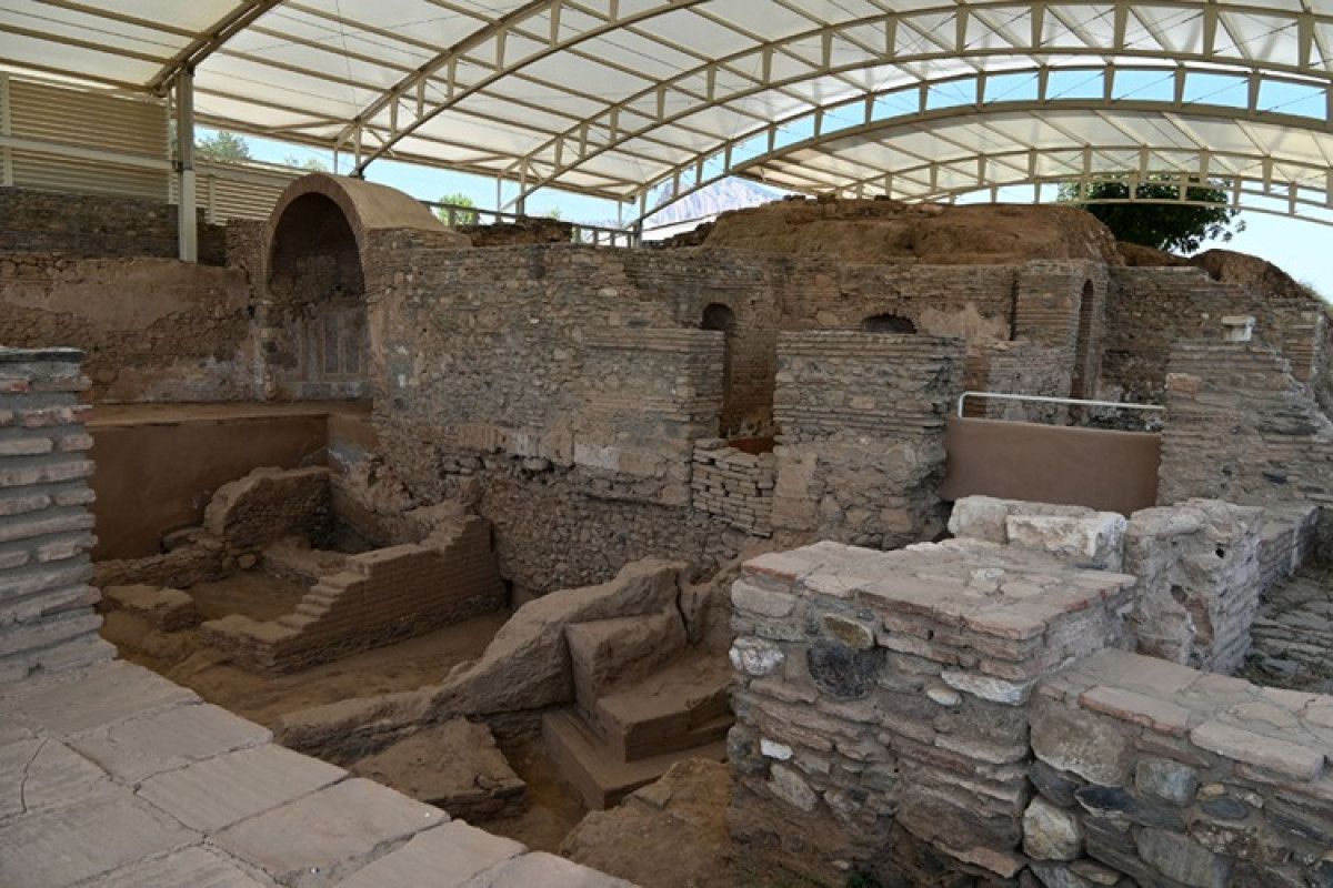 manisada sardeste 2 bin 800 yillik lidya sarayi bulundu 0 bhtVZ7VK