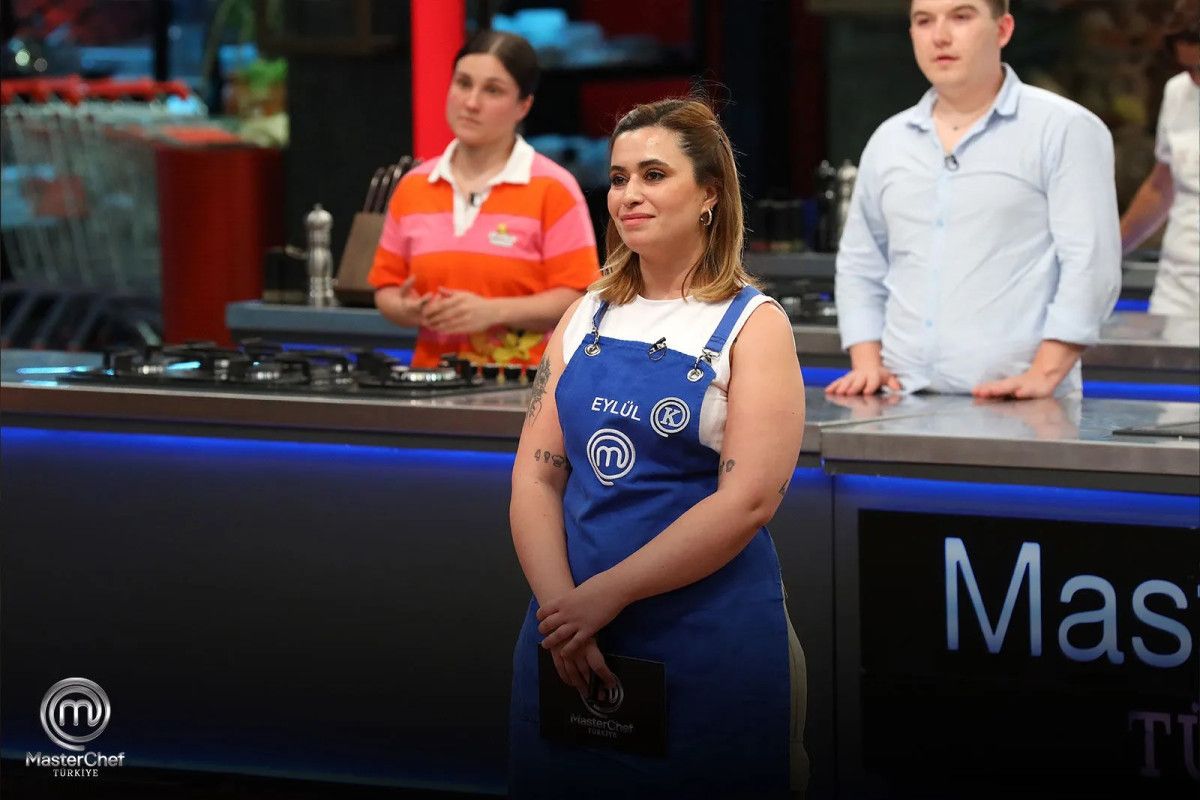 masterchefte kaptanlar kim oldu 25 agustos kirmizi ve mavi takimlar 0 2NdwKZbL