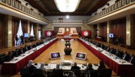 mecliste komisyon 7 kez toplaniyor pMIHi9Op