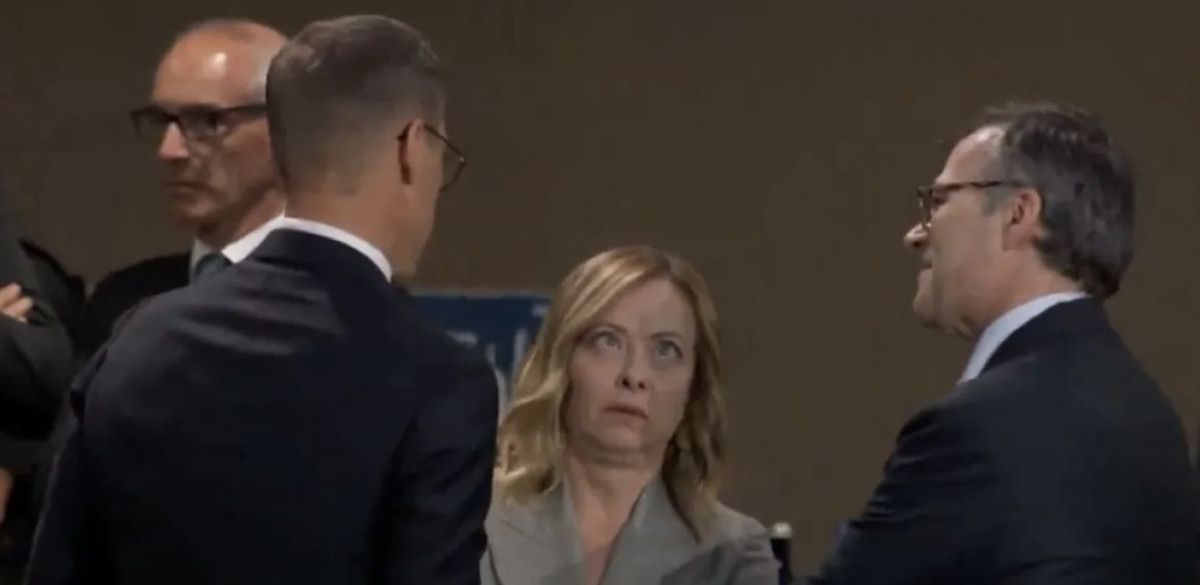 Meloni'nin mimikleri Beyaz Saray'daki görüşmeye damga vurdu 4 meloninin mimikleri beyaz saraydaki gorusmeye damga vurdu 3 8tsFy9YL