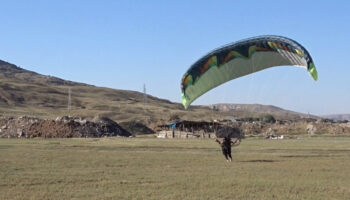 merakla parasutcu oldular cankirinin ucan adamlari rZlpyJj6