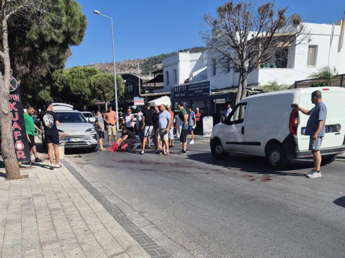 mugla bodrumda yol verme kavgasinda silahlar patladi 3 yarali 0 lGdB7qzG