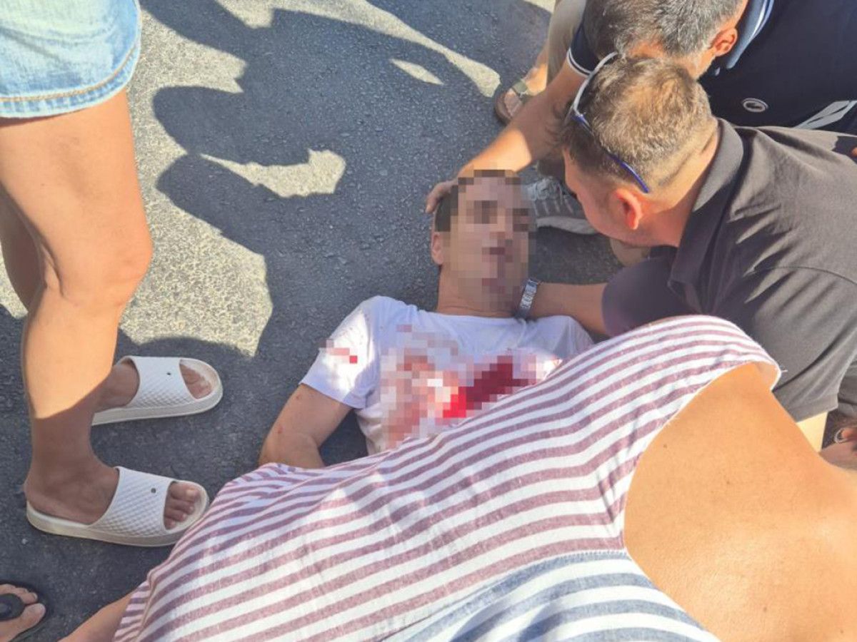 mugla bodrumda yol verme kavgasinda silahlar patladi 3 yarali 1 wP1FizqN