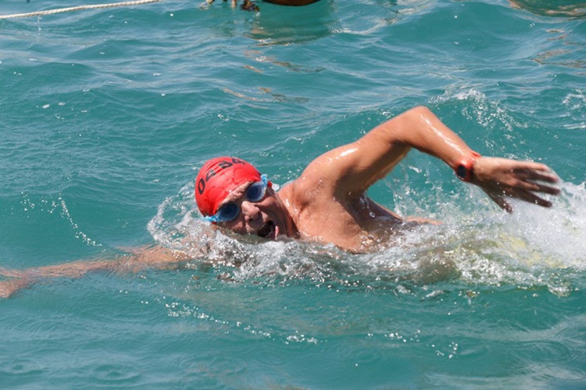 muglada 89 ve 78 yasindaki ciftin yuzme tutkusu 0