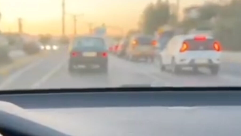 muglali bir vatandas isyan etti yetmedi mi tatiliniz ZxpAZay5