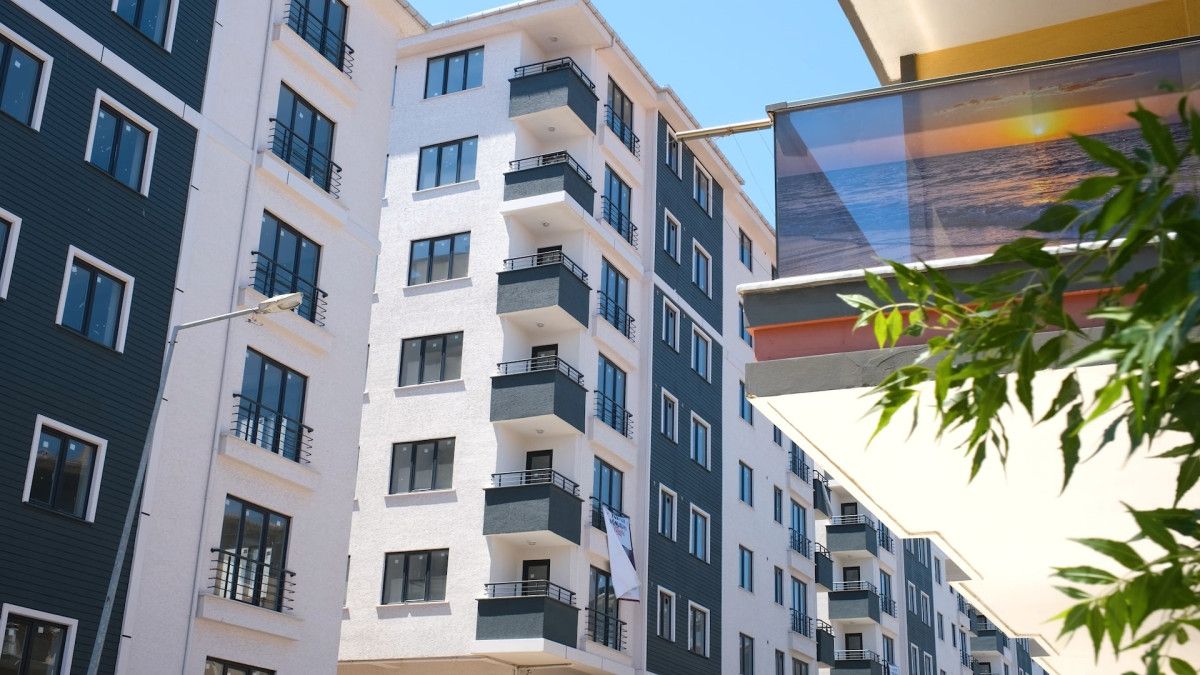 murat kurum gonuller rahat yuvalar huzurlu 1 VwR1A1vT