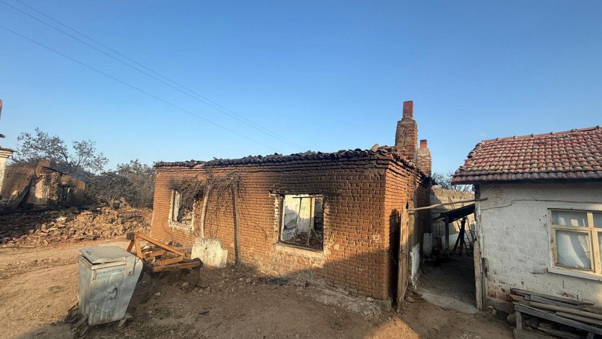 murat kurumdan canakkaledeki orman yangini paylasimi hasar tespit calismalari basladi 2 LbpPlm8m