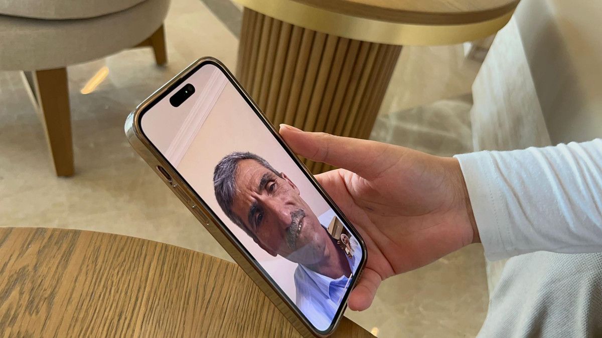 musta babasinin sinav cikisi ciceklerle karsiladigi cimen universiteyi kazandi 3 k3EKSjiJ