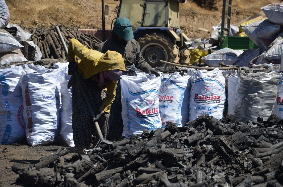 musta mangal komurunun alin teri yolculugu 1 4rgPO2jW