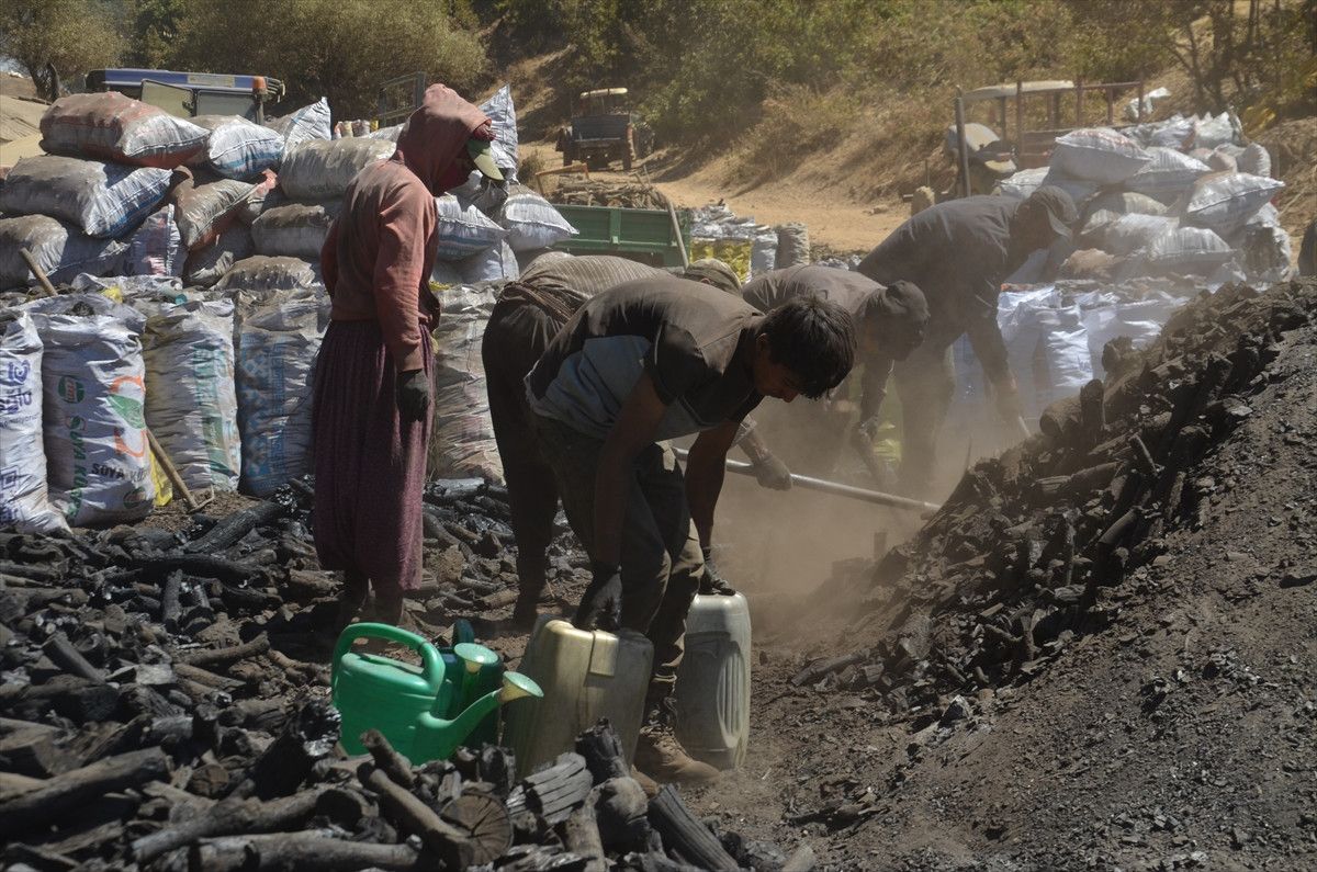 musta mangal komurunun alin teri yolculugu 3