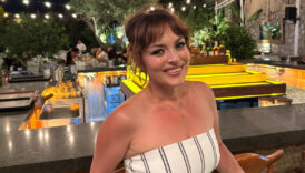 mustafa aksakallidan yeni bosanan ezgi mola oglu candan yeni kareler yayinladi lzbP9Vfs