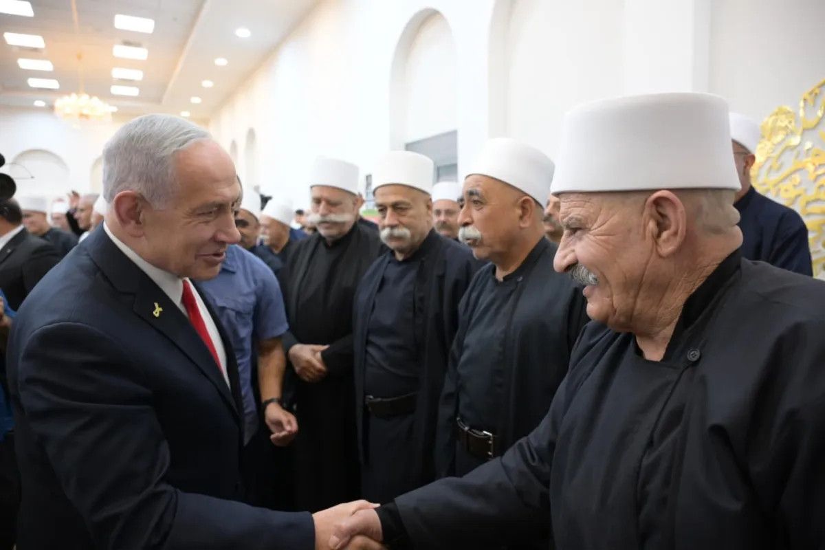 netanyahu durzi cemaatinin ruhani lideri seyh muvaffak tarif ile gorustu 2 EsGBJIag