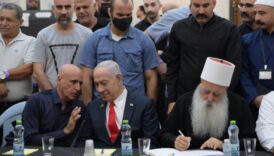 netanyahu durzi cemaatinin ruhani lideri seyh muvaffak tarif ile gorustu FO9HqCGB